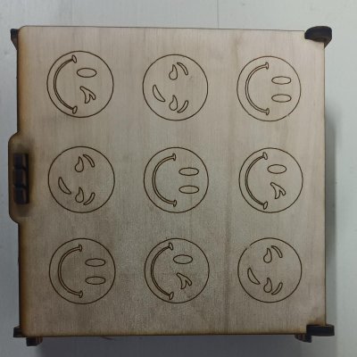 Подарочная коробка с подставками под бокалы серия Эмодзи